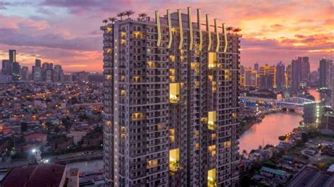 SHERIDAN TOWERS .